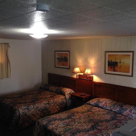 Chateau Motor Lodge Grand Island Exterior photo