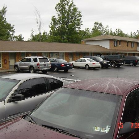 Chateau Motor Lodge Grand Island Exterior photo