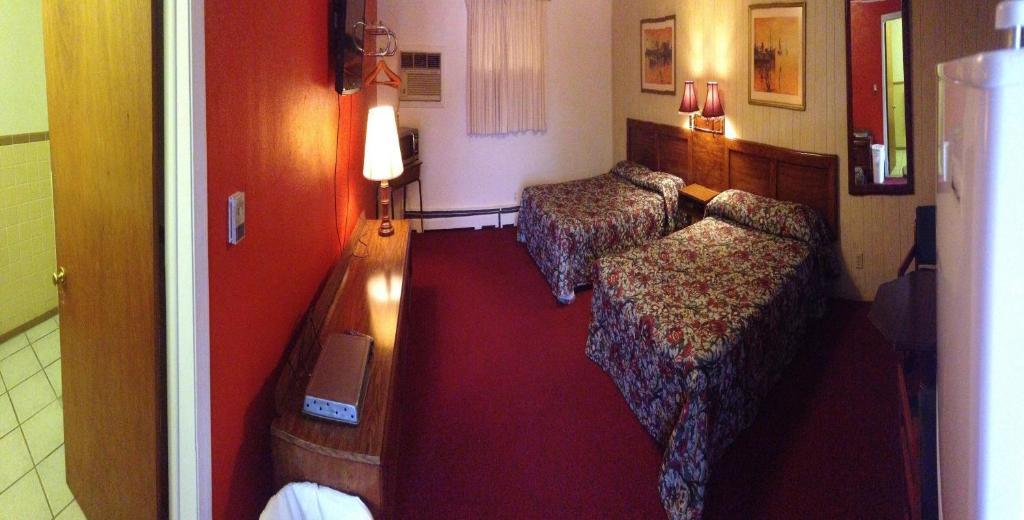 Chateau Motor Lodge Grand Island Room photo